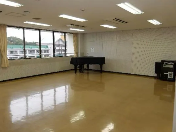 城南市民センター ピアノを備えた音楽室