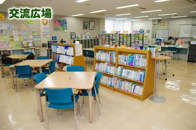 とちぎボランティアNPOセンター（ぽ・ぽ・ら） 2階交流広場